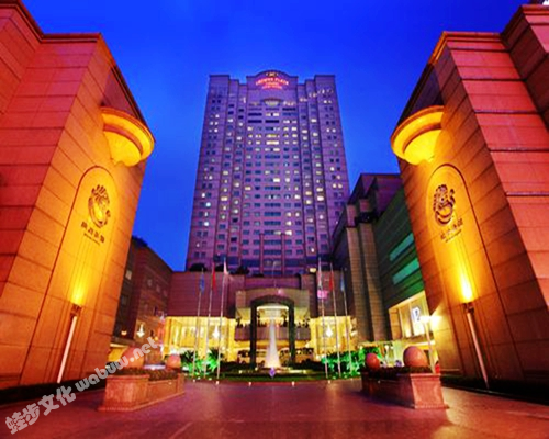 成都总府皇冠假日娱乐世界注册-外观夜景